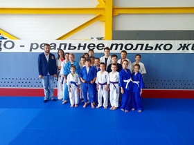 Накануне своего очередного отъезда в зону СВО к нам на тренировку пришёл...